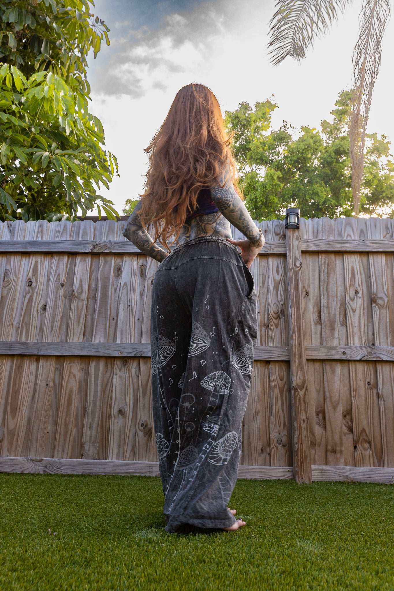 Space shrooms wide-leg pants